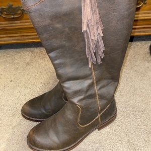 Women’s wide calf riding boots